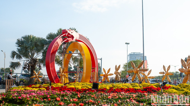 There are many impressive miniature landscapes. There are many impressive miniature landscapes.