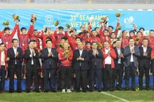 Party, State and Government leaders congratulate the men’s U23 football team on their championship at the SEA Games 31.