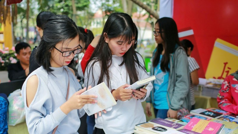 Young readers at a book festival. (Photo: The Dai)