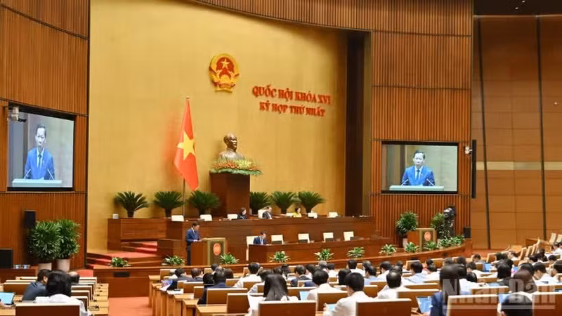 The third working day of the 16th National Assembly. (Photo: Thuy Nguyen)