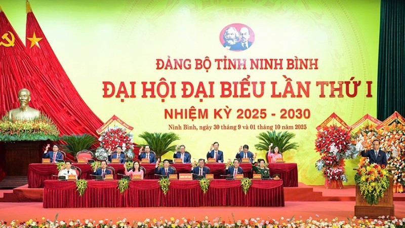 The Presidium of the first Party Congress of Ninh Binh province, for the 2025-2030 tenure.