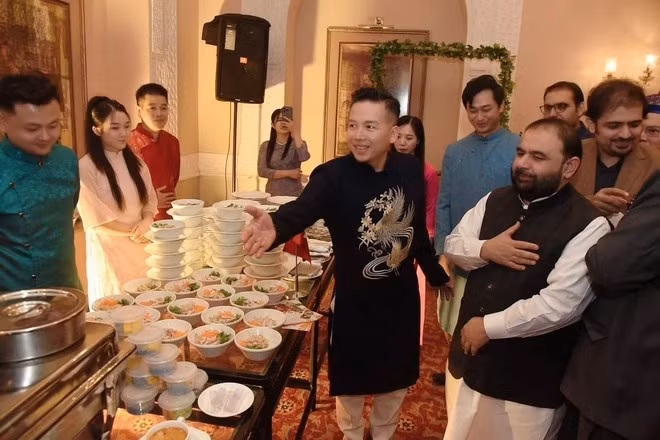 The Vietnamese culinary booth at the event (Photo: Vietnamese Embassy in Pakistan)