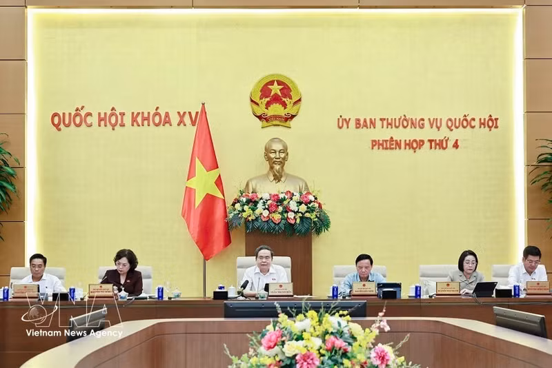 National Assembly Chairman Tran Thanh Man addresses the fourth session of the NA Standing Committee. (Photo: VNA)