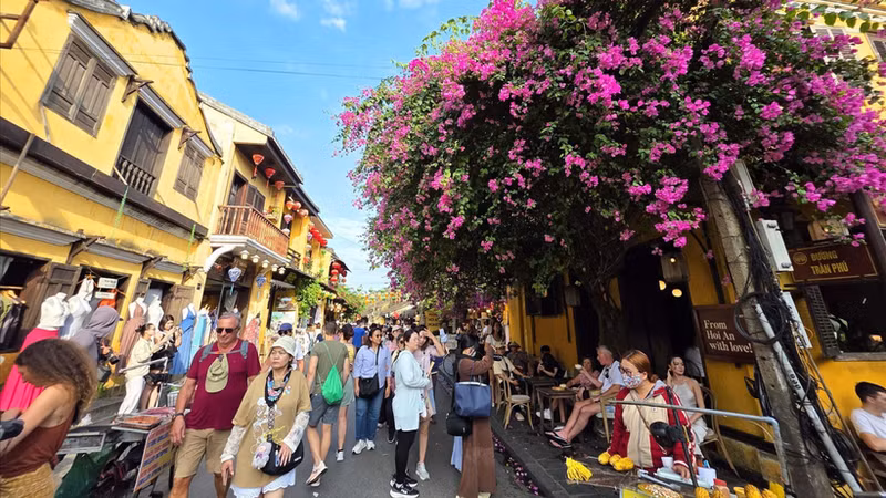 Hoi An is a popular destination among foreign visitors to Viet Nam.