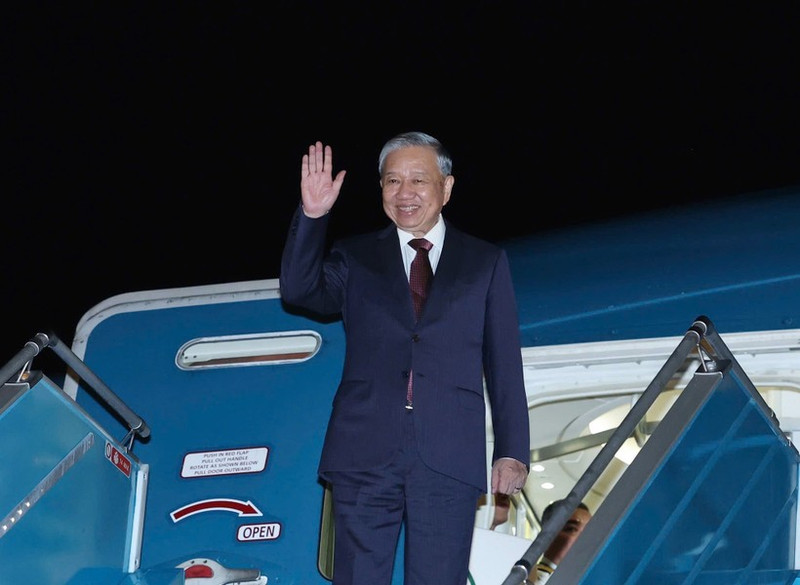 General Secretary of the Communist Party of Viet Nam (CPV) Central Committee To Lam leaves Ha Noi for a three-day state visit to the Democratic People's Republic of Korea (DPRK). (Photo: VNA) 