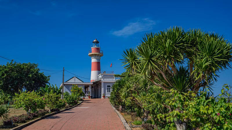 For nearly half a century, Ba Lang An Lighthouse has guided vessels across Viet Nam’s waters.