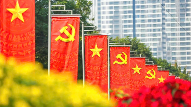 The money gifts are given on the occasion of the 14th Party Congress and the Lunar New Year.