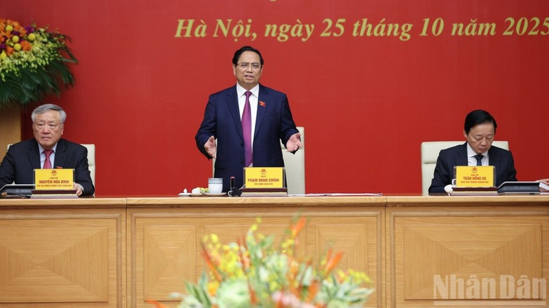 Prime Minister Pham Minh Chinh addresses the meeting. (Photo: Tran Hai)