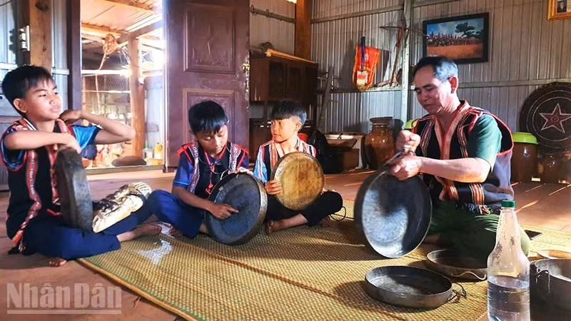 A Lip’s home has become a place where children come to learn the gongs.
