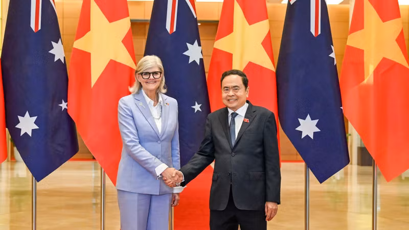 National Assembly Chairman Tran Thanh Man (right) and Australian Governor-General Sam Mostyn at their meeting on September 10. (Photo: Duy Linh)