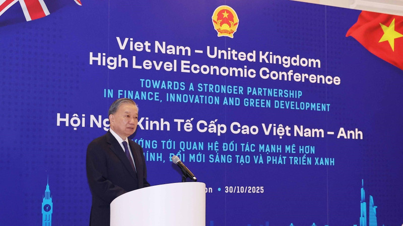 Party General Secretary To Lam delivers a speech at the Viet Nam–UK High-level Economic Conference on October 30, 2025. (Photo: VNA)