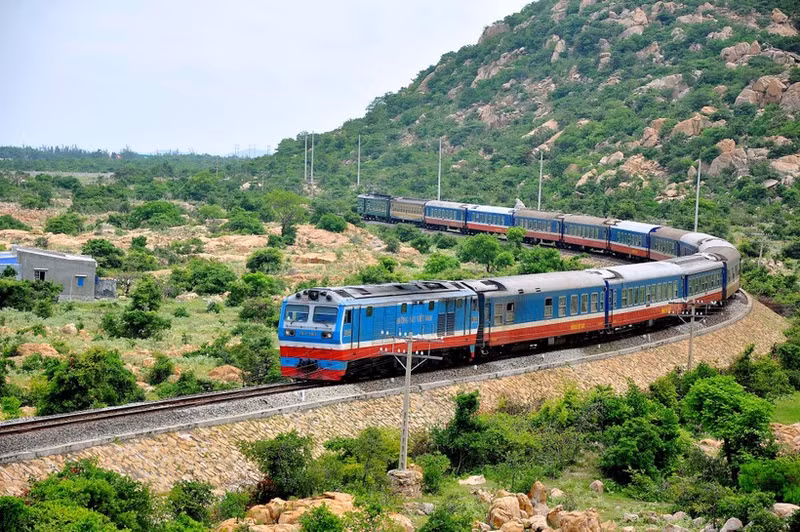 Viet Nam approves adjustments to national railway network plan to 2050