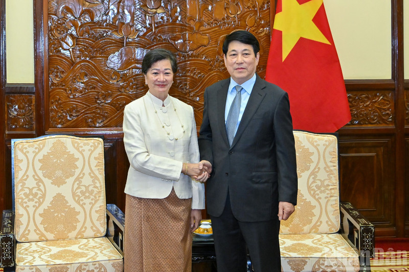 State President Luong Cuong receives outgoing Cambodian Ambassador to Viet Nam Chea Kimtha in Ha Noi on December 29, 2025. (Photo: Thuy Nguyen)