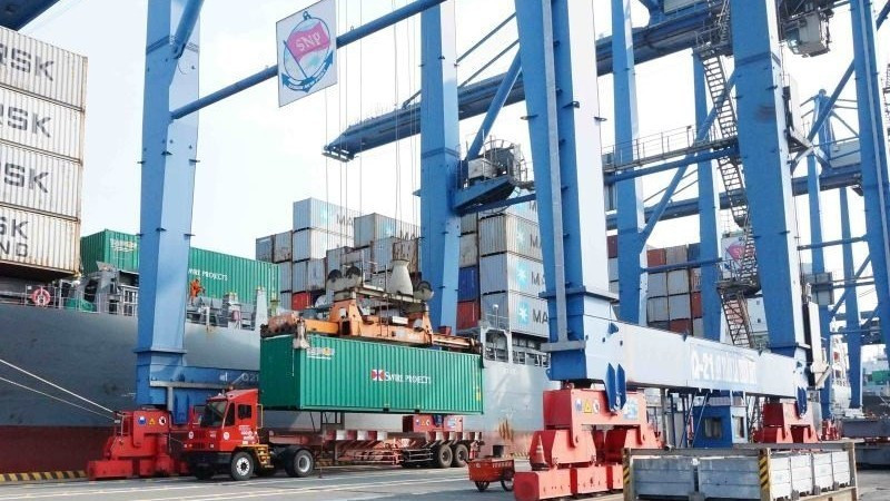 Import-export goods being transported at Tan Cang-Cat Lai Port (Ho Chi Minh City).