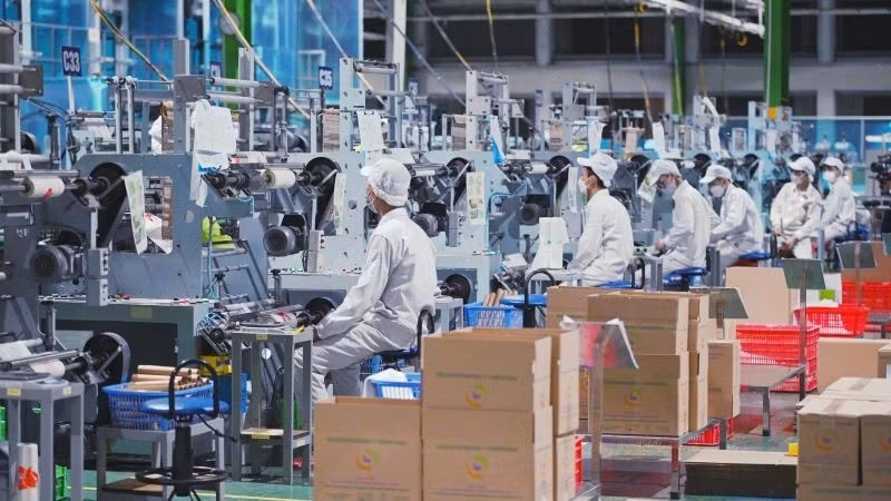 About 107,700 new enterprises were established in the first seven months of the year.