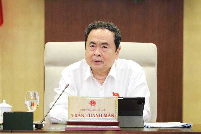 National Assembly Tran Thanh Man speaks at the meeting. (Photo: Duy Linh)
