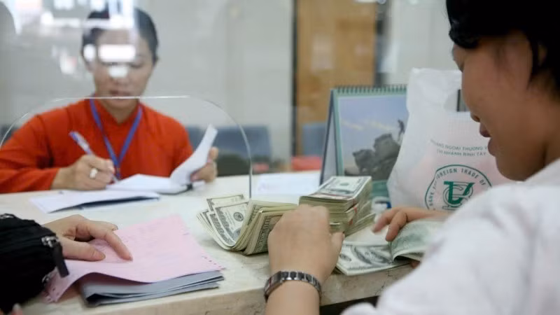 Remittances to Ho Chi Minh City reaches 4 billion USD in first half of 2026.