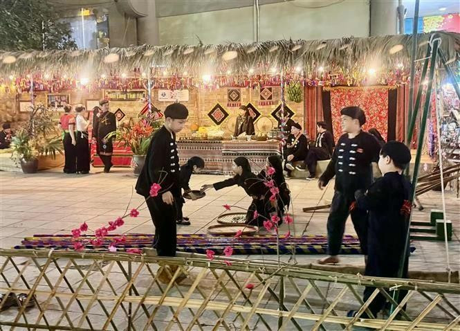 A view of the Tay ethnic culture – cuisine area at the festival (Photo: VNA)