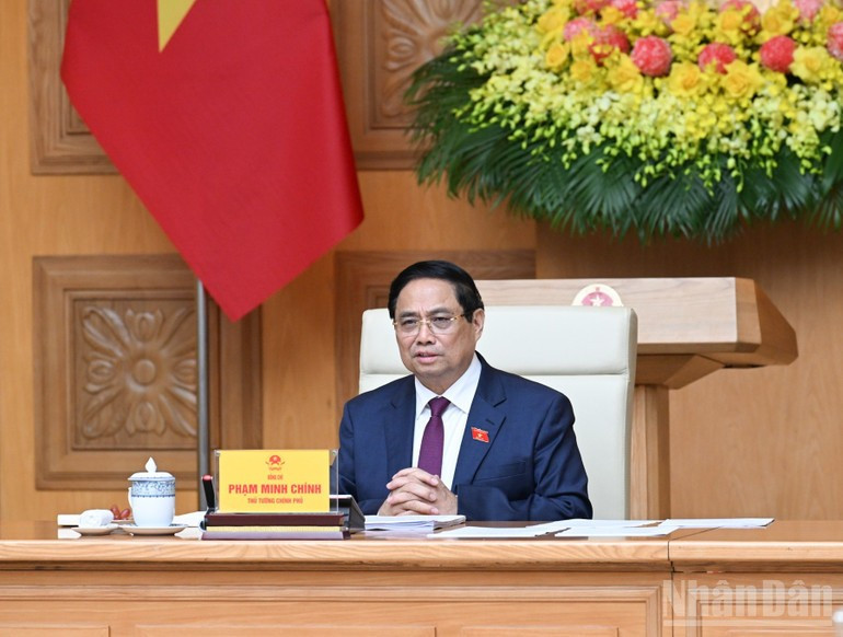 Prime Minister Pham Minh Chinh addresses the 14th meeting of the Central Council for Emulation and Commendation in Ha Noi on October 20 (Photo: Tran Hai)