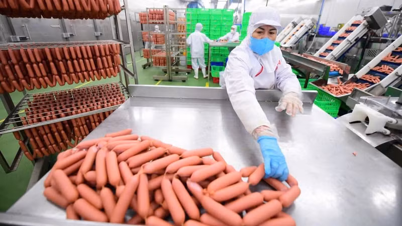 In the first seven months of 2026, total merchandise export value reached 319.53 billion USD, up 21.7% year on year. (Photo: Do Bao)