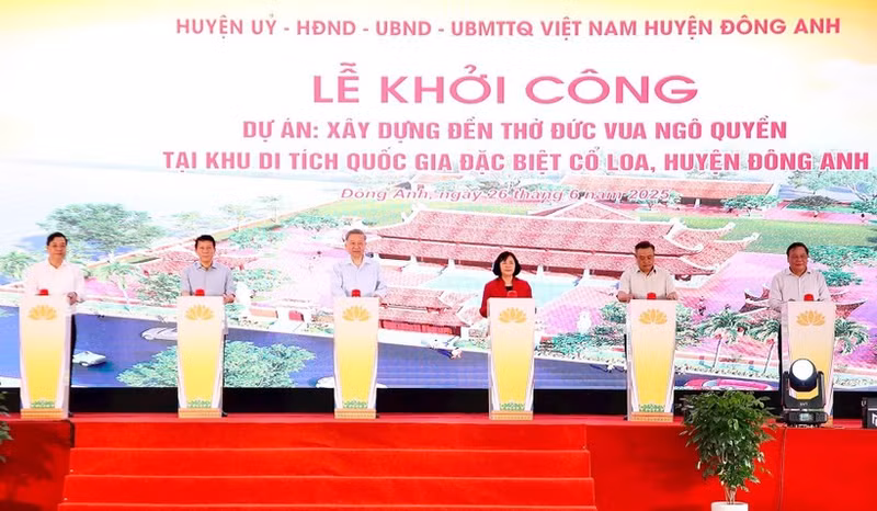 The ground-breaking ceremony for a temple honouring Ngo Quyen in Ha Noi's Dong Anh District.