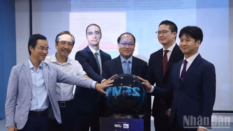 Delegates at the launch of the Viet Nam AI Economy Report. (Photo: HNV) 