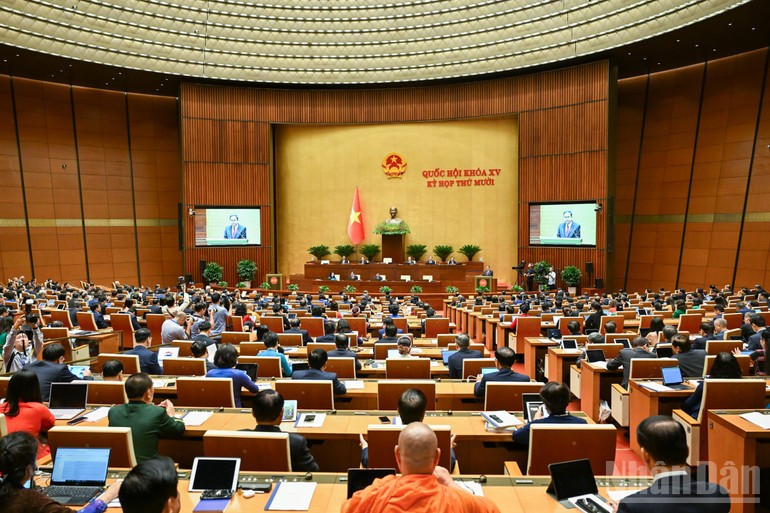 The opening of the 15th National Assembly's 10th session. (Photo: Duy Linh)