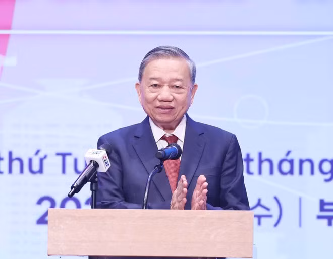 Party General Secretary To Lam speaks at the event. (Photo: VNA)