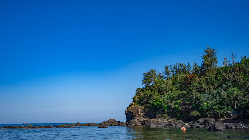 Geologically, Ba Lang An Cape is a vast basalt formation created by ancient lava flows that erupted millions of years ago.