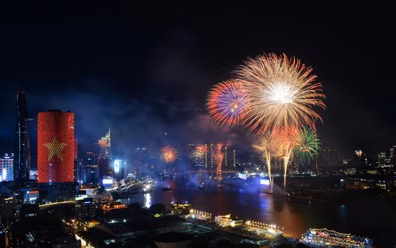 Ho Chi Minh City to welcome New Year 2026 with fireworks at four sites