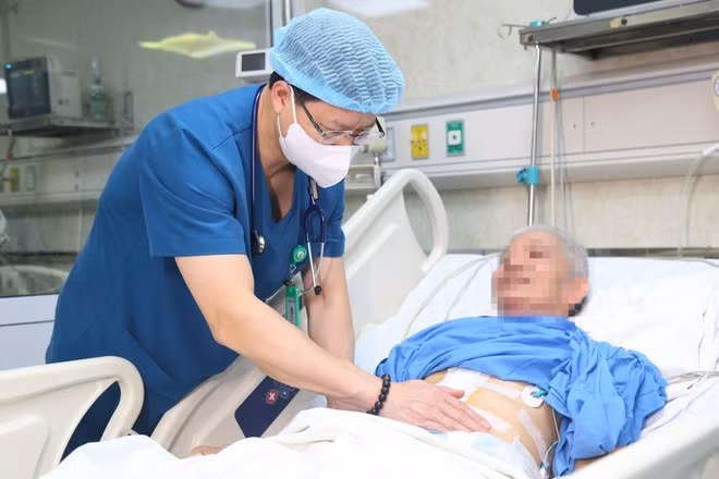 The transplant recipients have since recovered and are in stable health. (Photo: VNA)