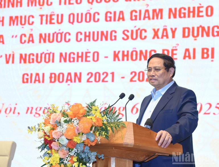 PM Pham Minh Chinh speaks at the conference. (Photo: Tran Hai)