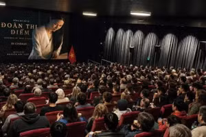 The Vietnamese Embassy in Australia organised a screening of the film “Hong Ha Nu Si”, which tells the story of the eventful life and remarkable talent of Poet Doan Thi Diem, one of the most distinguished female literary figures of medieval Vietnamese literature. (Photo: Provided by the Vietnamese Embassy in Australia)