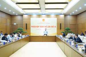 The 16th plenary session of the Committee for Economic and Financial Affairs is held in December 2025. (Photo: quochoi.vn)