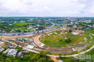 To date, 3,345km of expressways have been operationalised and are technically open to traffic nationwide. (Photo: nhandan.vn)