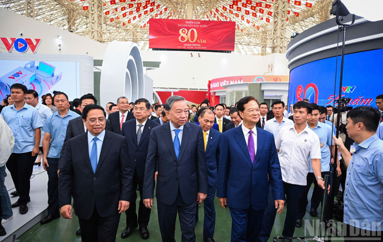 The project, invested by Vingroup, started construction on August 30, 2024, and handed over the site on June 27, 2025 - after only nearly 10 months of construction, 15 months ahead of schedule. 19-8-e4.jpg
