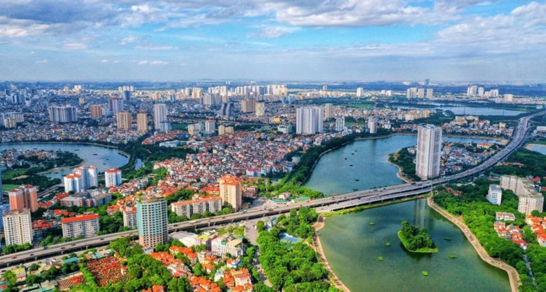 The urban face of Ha Noi is increasingly spacious and modern. (Photo: HAI LINH) 19-8-h2.jpg