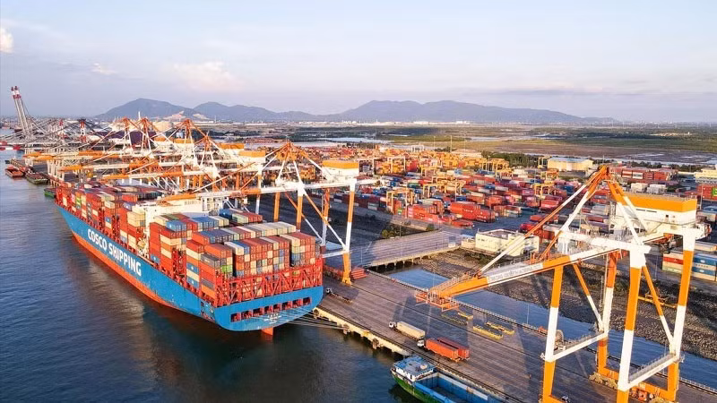 Many paper-based administrative procedures in the maritime sector are being replaced with digitalised data.