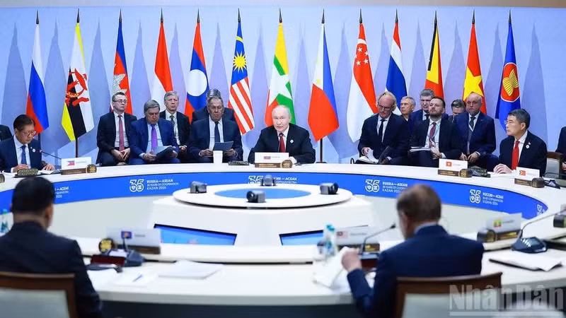 The plenary session of the ASEAN – Russia Commemorative Summit marking 35 years of relations takes place in Kazan, the capital of Russia’s Republic of Tatarstan, on June 18. (Photo: NDO)