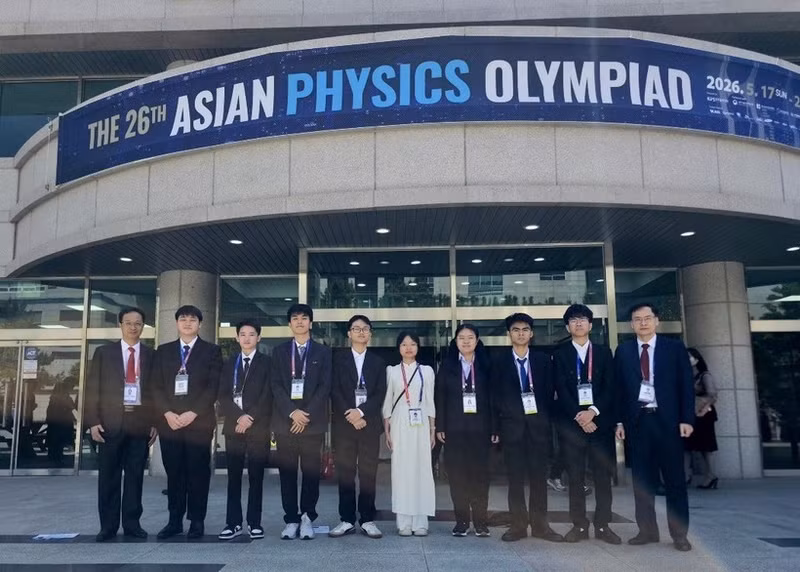 All eight Vietnamese contestants win medals at 26th Asian Physics Olympiad (Photo: Ministry of Education and Training) 