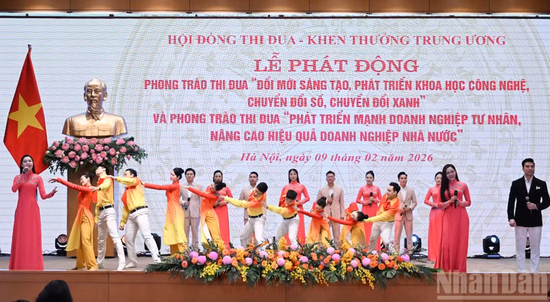 An art performance at the ceremony.