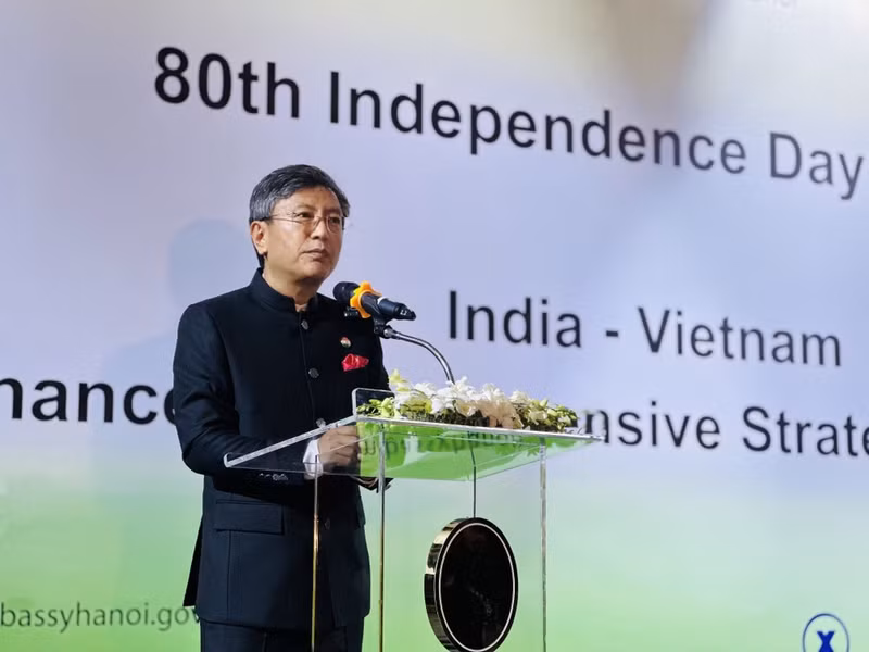 Indian Ambassador to Viet Nam Tshering W. Sherpa speaks at the event. (Photo: VNA)