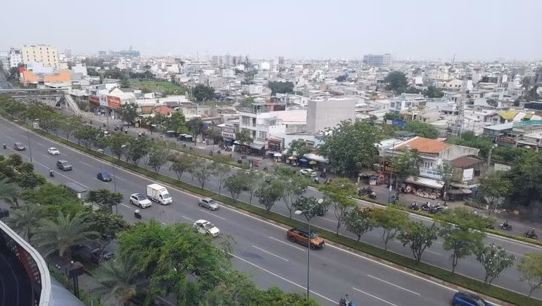 Following the merger, one of Ho Chi Minh City’s bottlenecks is the lack of synchronized investment in its road transport network.