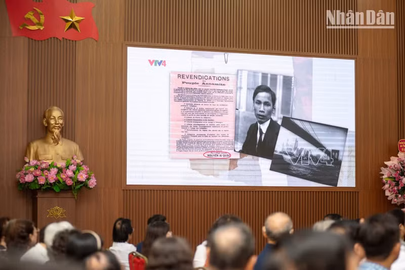 Image of the patriotic young man Nguyen Tat Thanh during his journey abroad in search of a path to save the nation.
