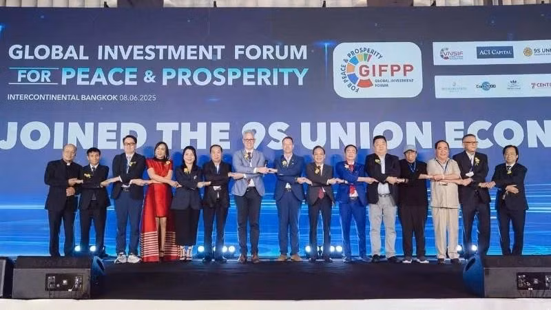 Representatives of 14 countries sign a cooperation agreement establishing 9S UNION at the launch event in Bangkok (Thailand) on June 8, 2025.