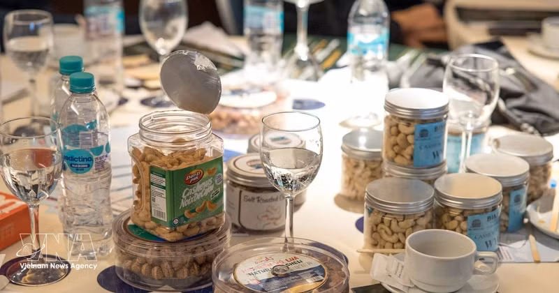 Vietnamese cashew nuts are currently exported to more than 110 countries and territories. (Photo: VNA)