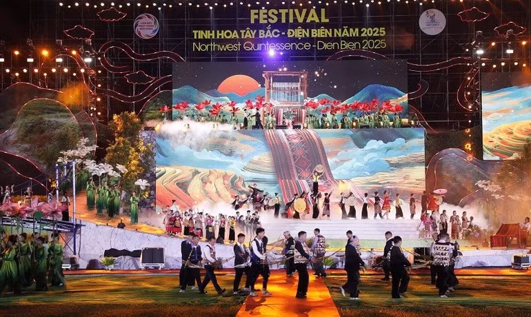 An art performance at the programme.