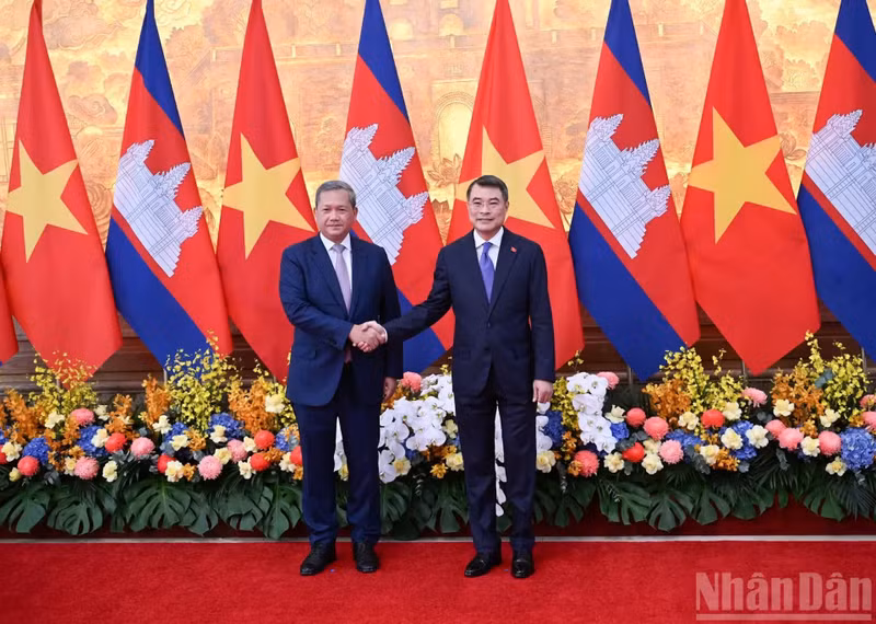 cambodiareception2.jpg
