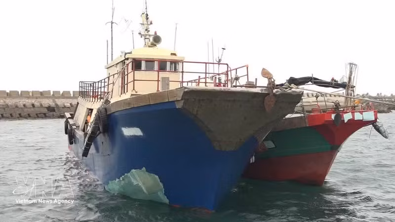 The distressed vessels have completed repair and recovery work and are currently anchored at the Bach Long Vi harbour shelter. (Photo: VNA)