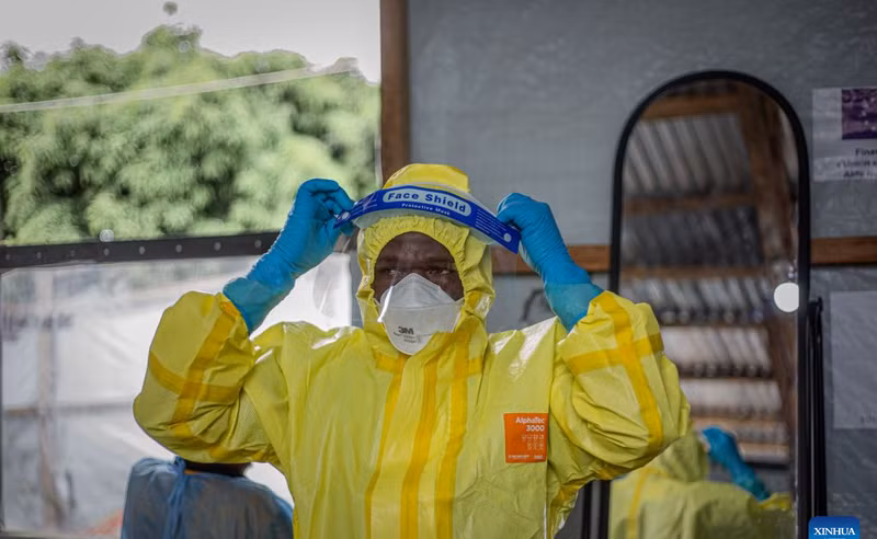 A healthcare worker wearing protective clothing at an Ebola treatment centre in Bunia, the capital of Ituri Province, Democratic Republic of the Congo. (Photo: Xinhua)